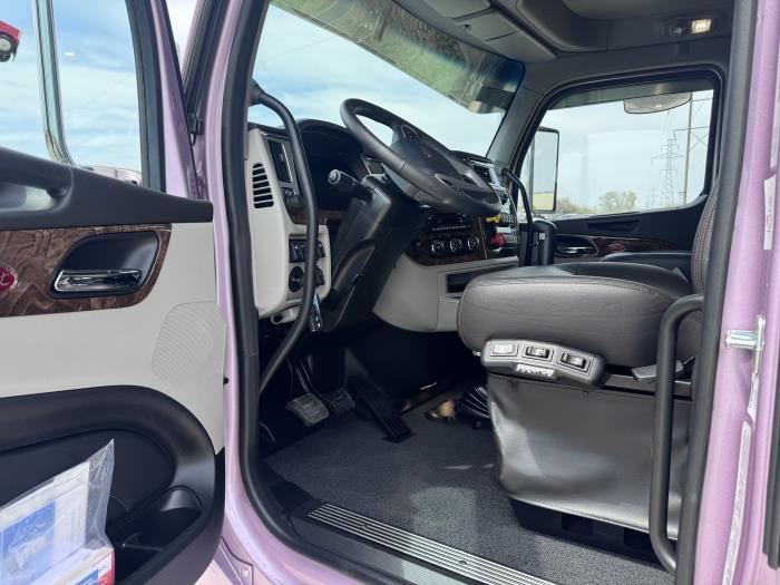 2027 Peterbilt 589-15