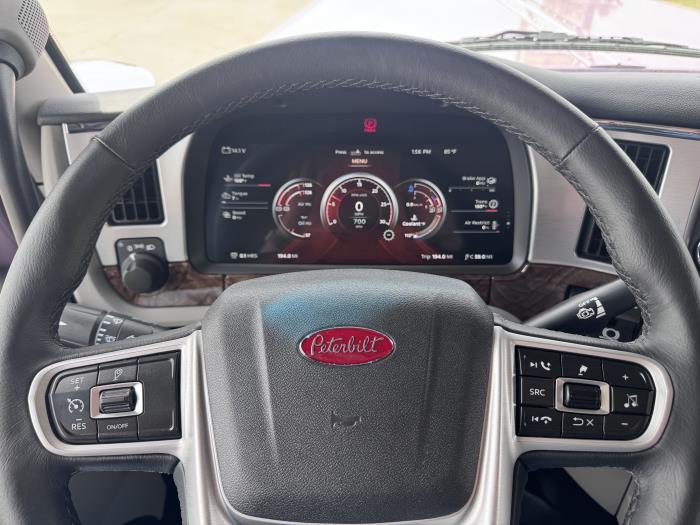 2027 Peterbilt 589-17