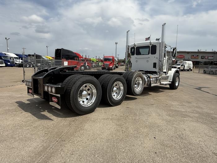 2027 Peterbilt - image 6
