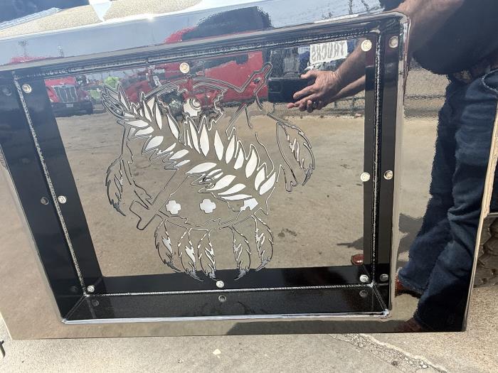 2027 Peterbilt - image 19