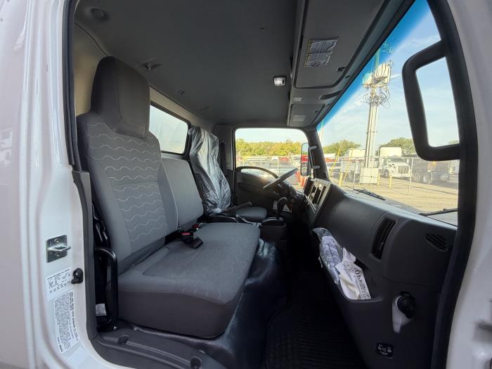 2025 Isuzu NPR-HD-13