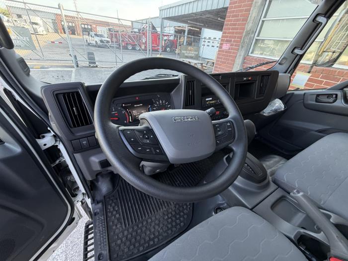 2025 Isuzu NPR-HD-15