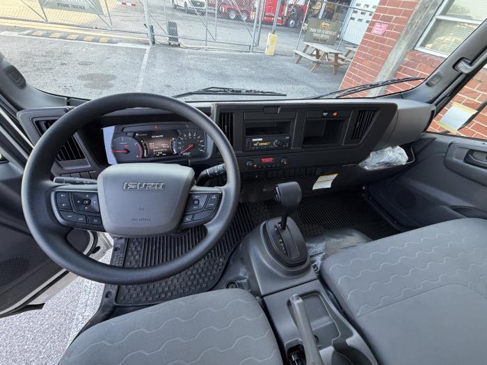 2025 Isuzu NPR-HD-16