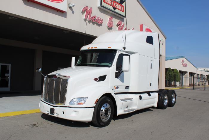 2022 Peterbilt 579-0