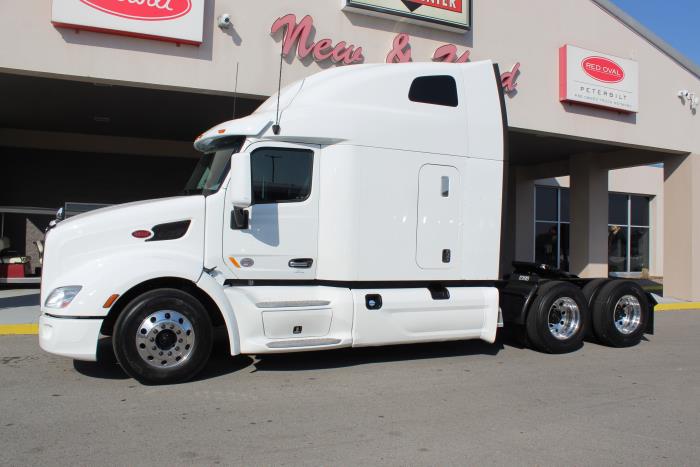2022 Peterbilt 579-2