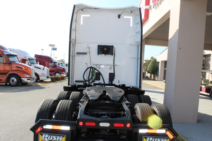 2022 Peterbilt 579-4