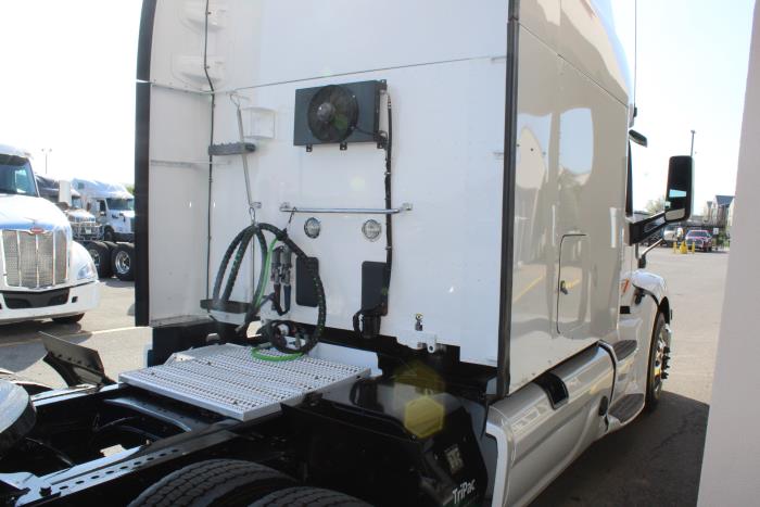 2022 Peterbilt 579-6