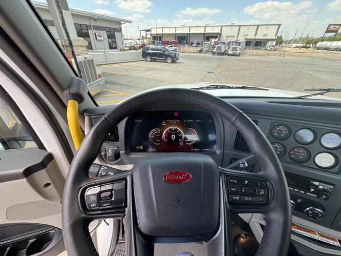 2027 Peterbilt 567 - image 17