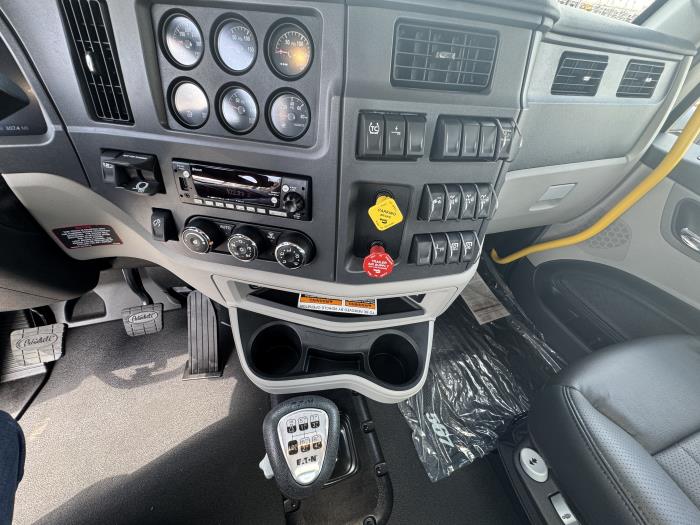 2027 Peterbilt 567 - image 19