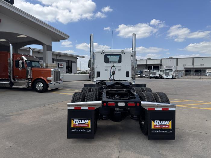 2027 Peterbilt 567-4