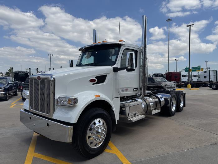 2027 Peterbilt 567-1