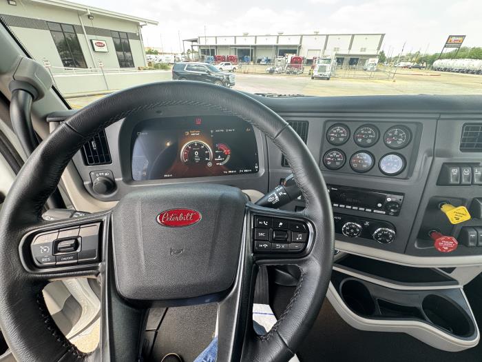 2027 Peterbilt 567-17