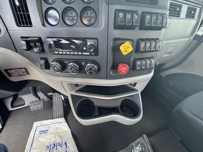 2027 Peterbilt 567-19