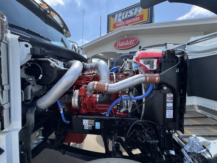 2027 Peterbilt - image 21