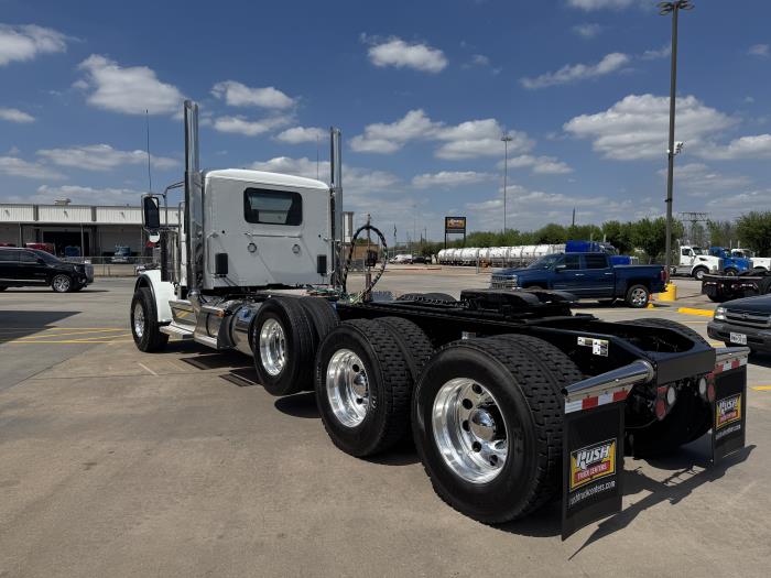 2027 Peterbilt - image 5