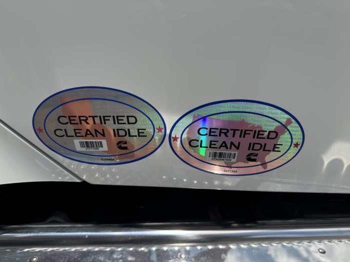 2027 Peterbilt - image 12