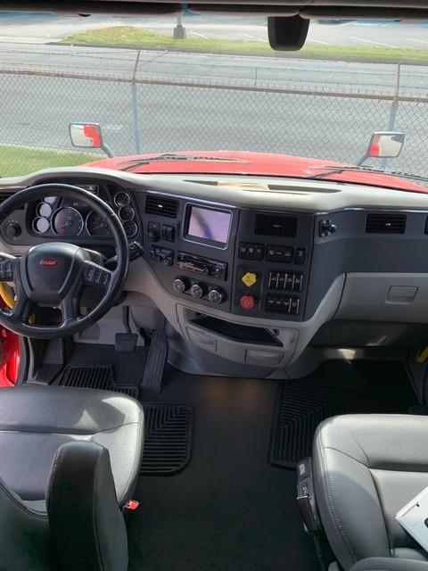 2020 Peterbilt 579-9