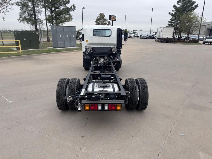 2026 Isuzu NPR - image 8