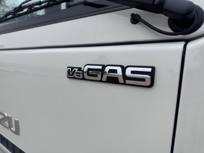 2026 Isuzu NPR - image 9