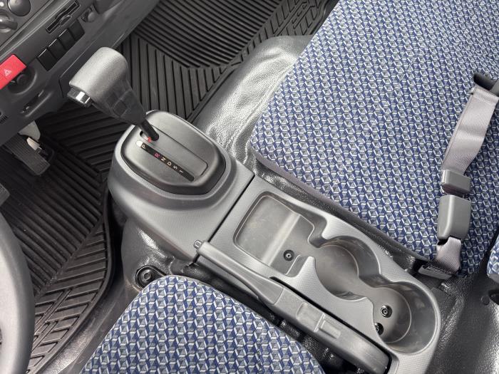 2026 Isuzu NPR - image 17