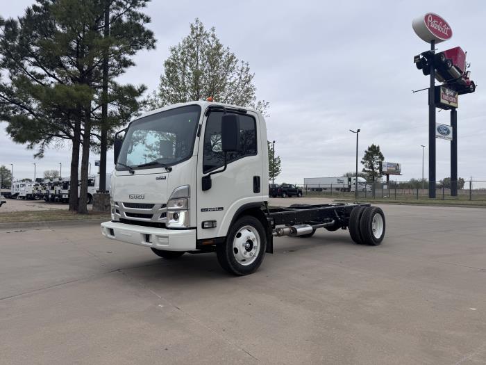 2026 Isuzu NPR-HD-0