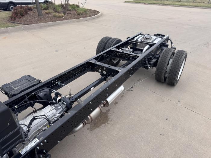 2026 Isuzu NPR-HD-10