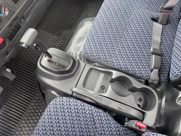 2025 Isuzu NRR - image 16