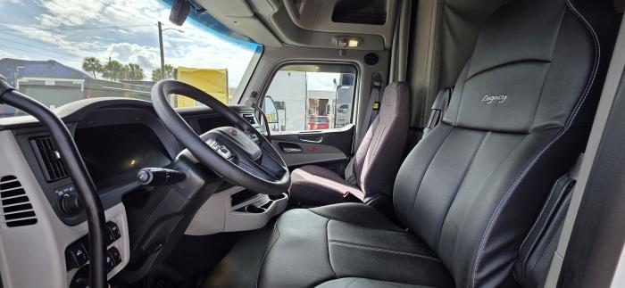 2024 Peterbilt 579-9