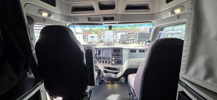 2024 Peterbilt 579-18