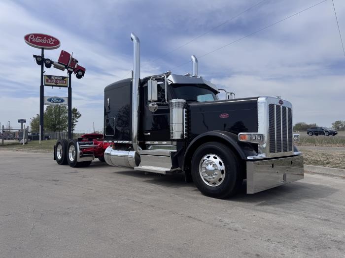 2027 Peterbilt - image 5