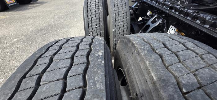 2024 Peterbilt 579-29