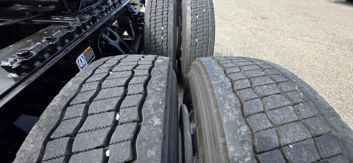 2024 Peterbilt 579-30