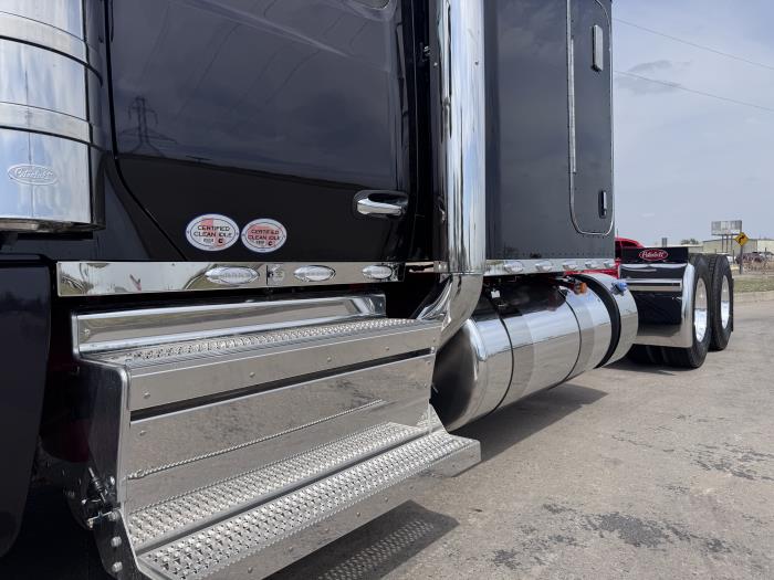 2027 Peterbilt - image 13