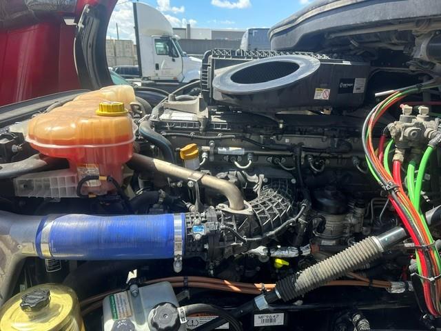 2022 Freightliner Cascadia-5