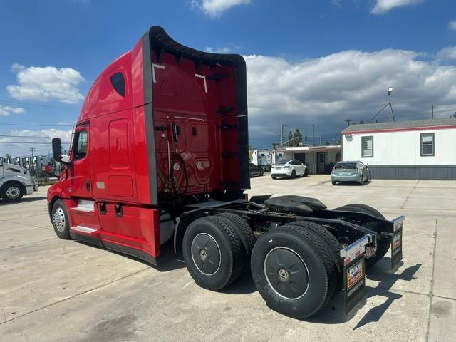 2022 Freightliner Cascadia-15