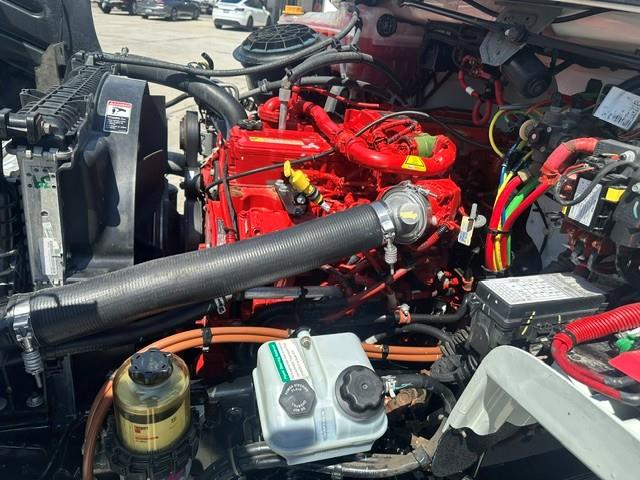 2020 Freightliner Business Class M2 106-8