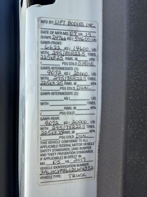 2020 Freightliner Business Class M2 106-12