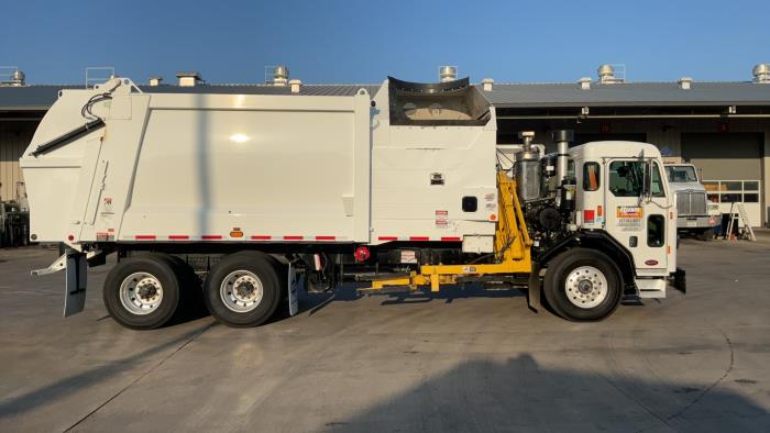 2025 Peterbilt 520-5