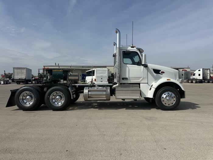 2027 Peterbilt 567-8