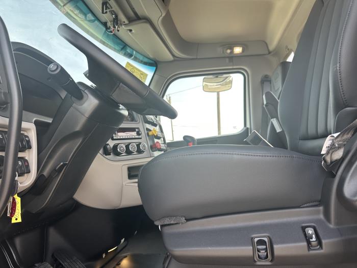 2027 Peterbilt 567-9