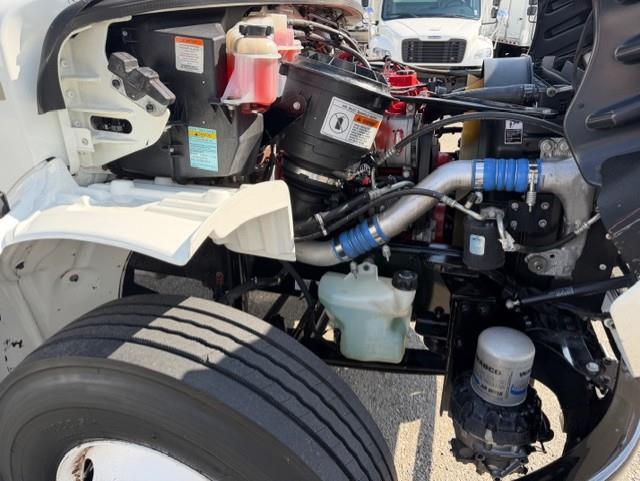 2019 Freightliner Business Class M2 106-12