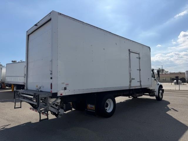 2019 Freightliner Business Class M2 106-3