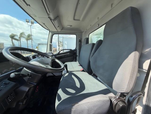2019 Hino 268A-6