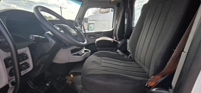 2023 Peterbilt 567-9