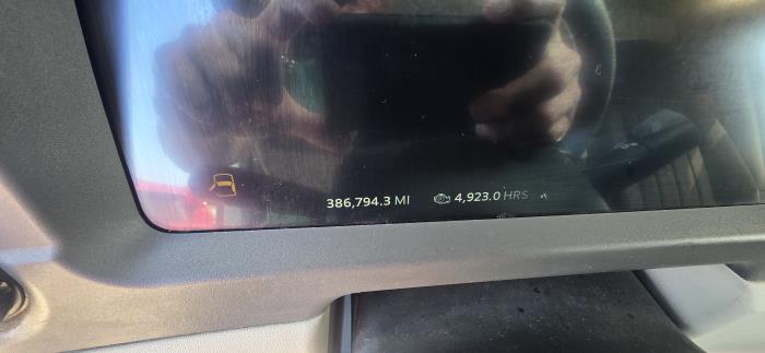 2023 Peterbilt 567-14