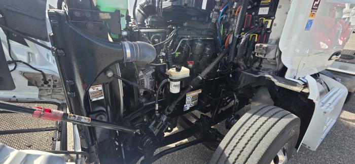 2023 Peterbilt 567-16