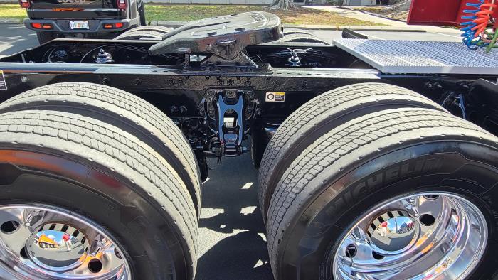 2022 Peterbilt 579-6