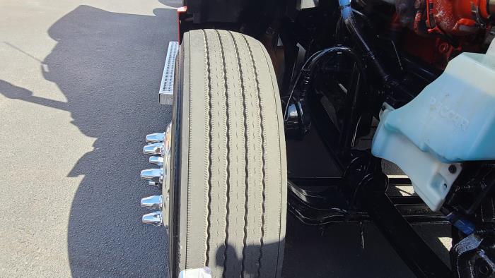 2022 Peterbilt 579-13