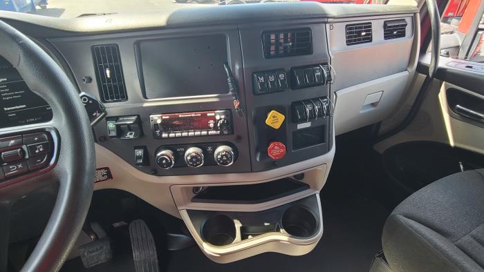 2022 Peterbilt 579-20