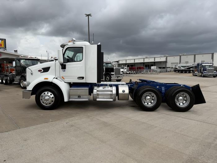 2019 Peterbilt 567-1